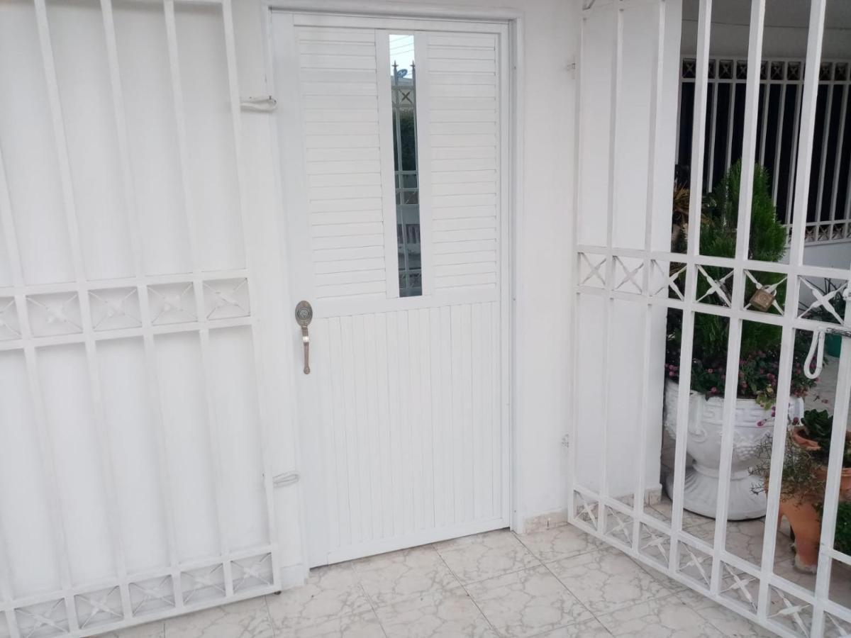 Habitacion Cerca De La Universidad Del Sinu Cartagena エクステリア 写真